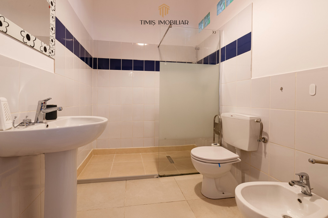 Apartament in Cladire Istorica renovata - 2 camere, gradina interioara