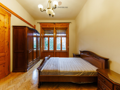 Apartament cu terasă și boxă, în Palatul Adolf Hanecker | Mal Bega