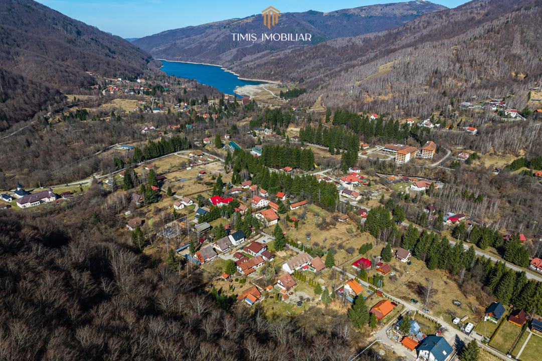 Poiana Marului, langa padure - teren pentru casa de vacanta | Com 0%