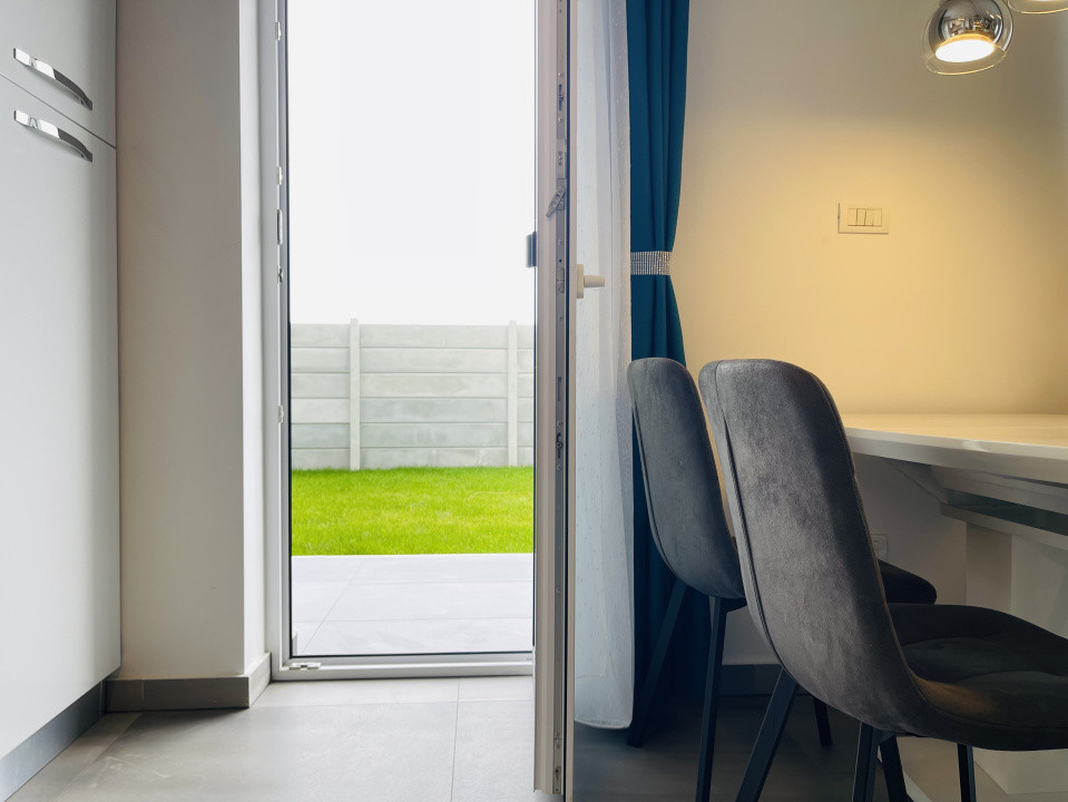 Curte 100 mp | Apartament modern, 55 mp | Parcare si Comision 0%