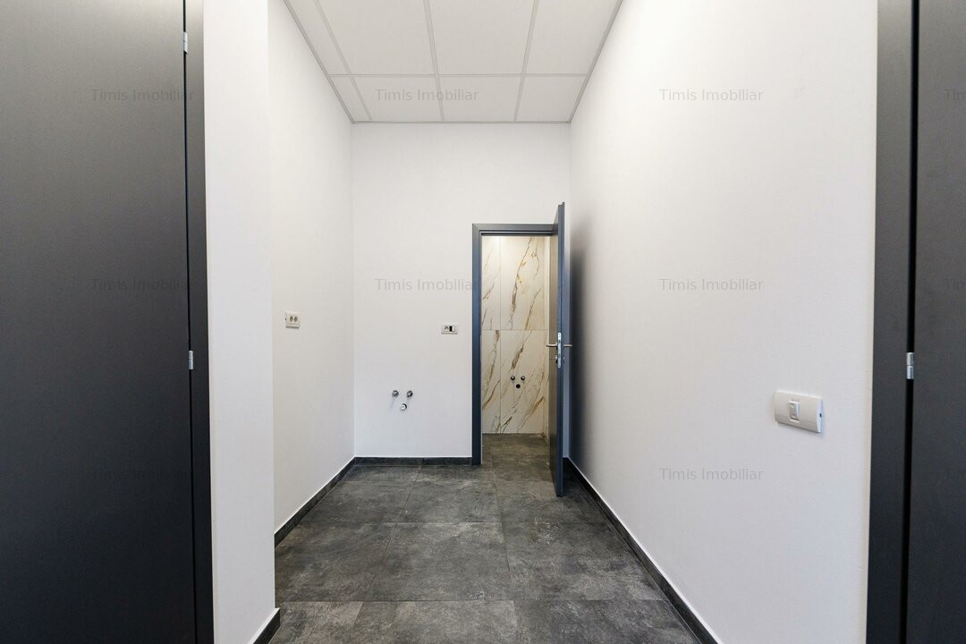 Prima inchiriere - Spatiu birouri 70 mp | Baie & Chicineta | Parcare