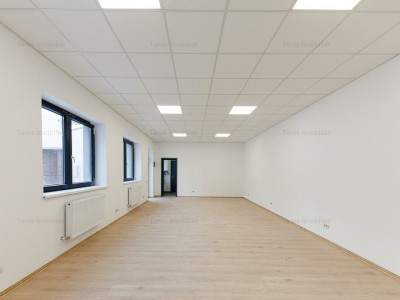 Prima inchiriere - Spatiu birouri 70 mp | Baie & Chicineta | Parcare