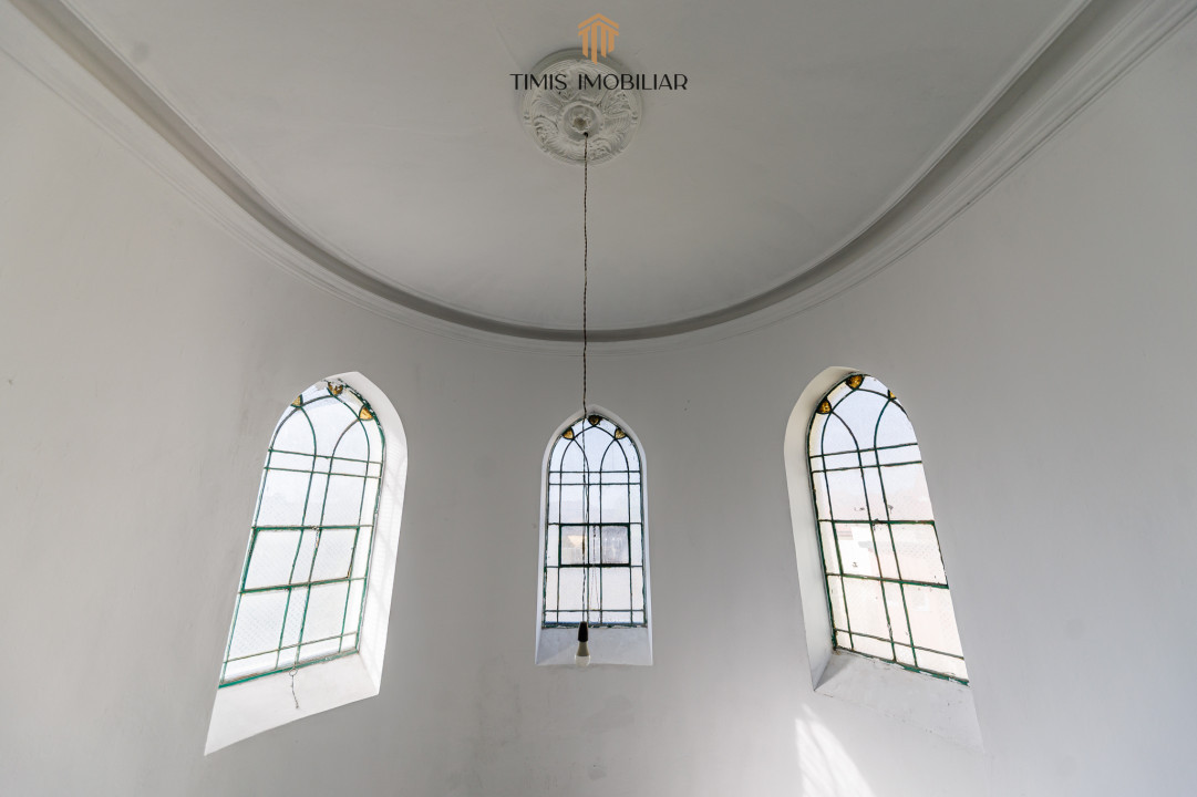 Spațiu de birouri cu vedere spre Catedrală, în Palatul Marschall - 0%