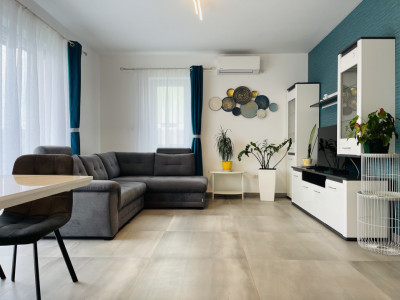 Curte 100 mp | Apartament modern, 55 mp | Parcare si Comision 0%