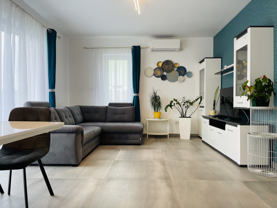 Curte 100 mp | Apartament modern, 55 mp | Parcare privata, Timisoara