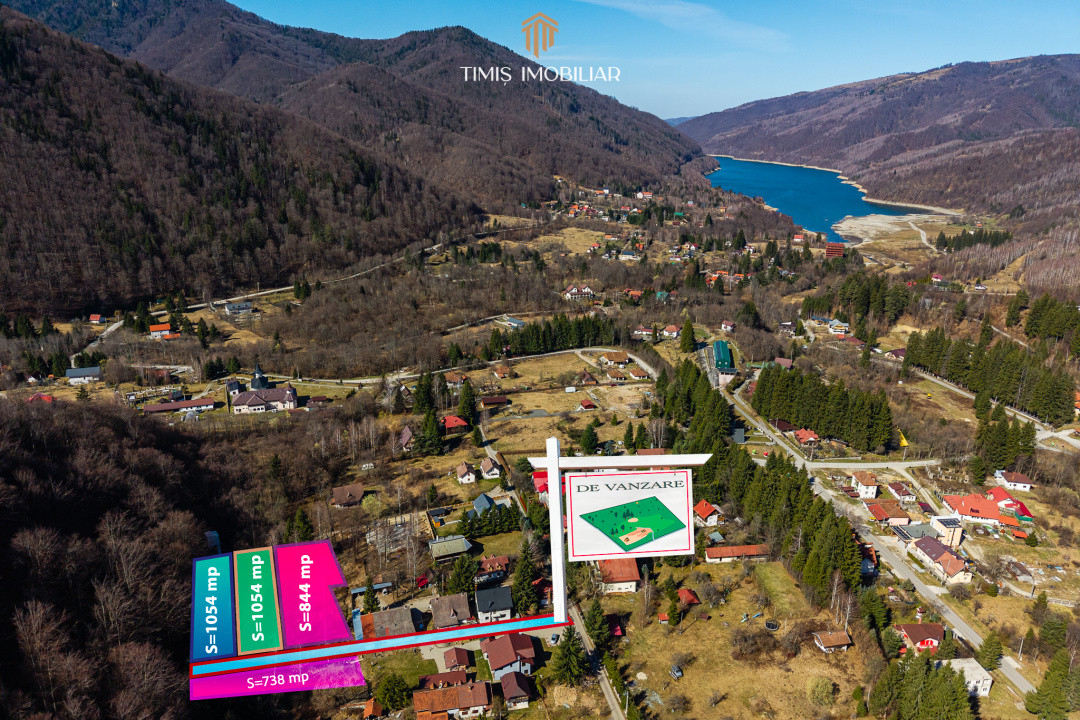 4 terenuri cu deschidere directa la padure – Poiana Marului