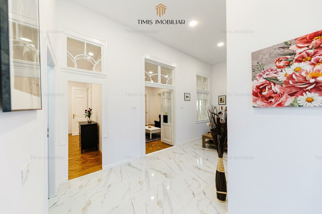 Apartament spectaculos in Timisoara, Central - 4 camere&2 bai, 160 mp