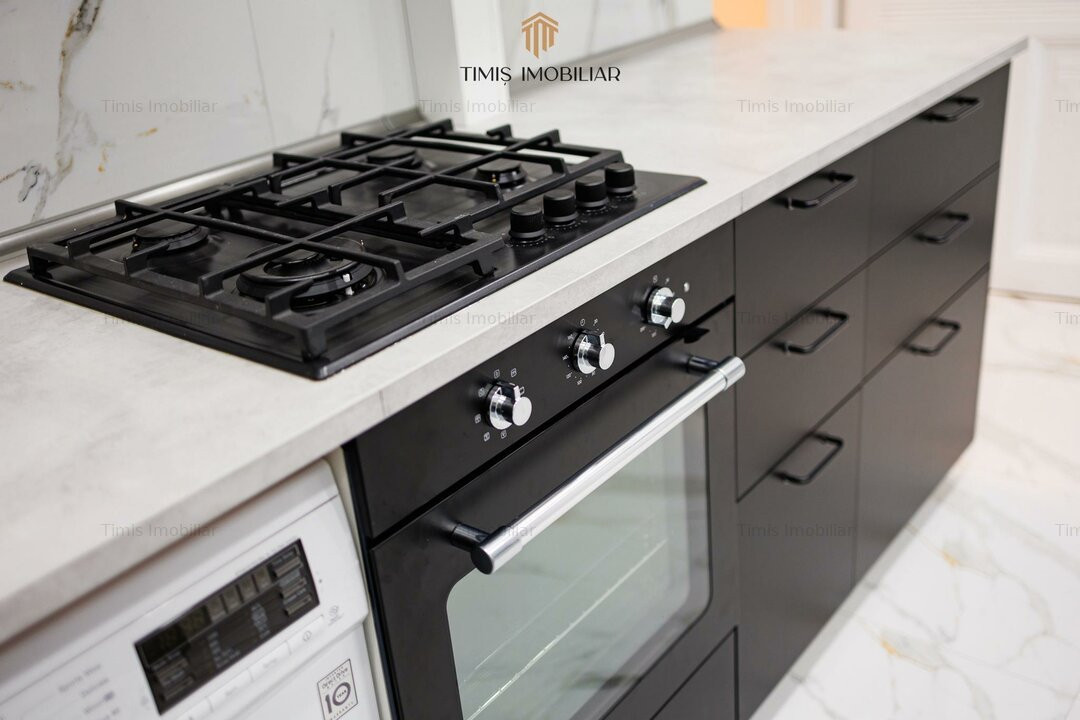 Apartament spectaculos in Timisoara, Central - 4 camere&2 bai, 160 mp