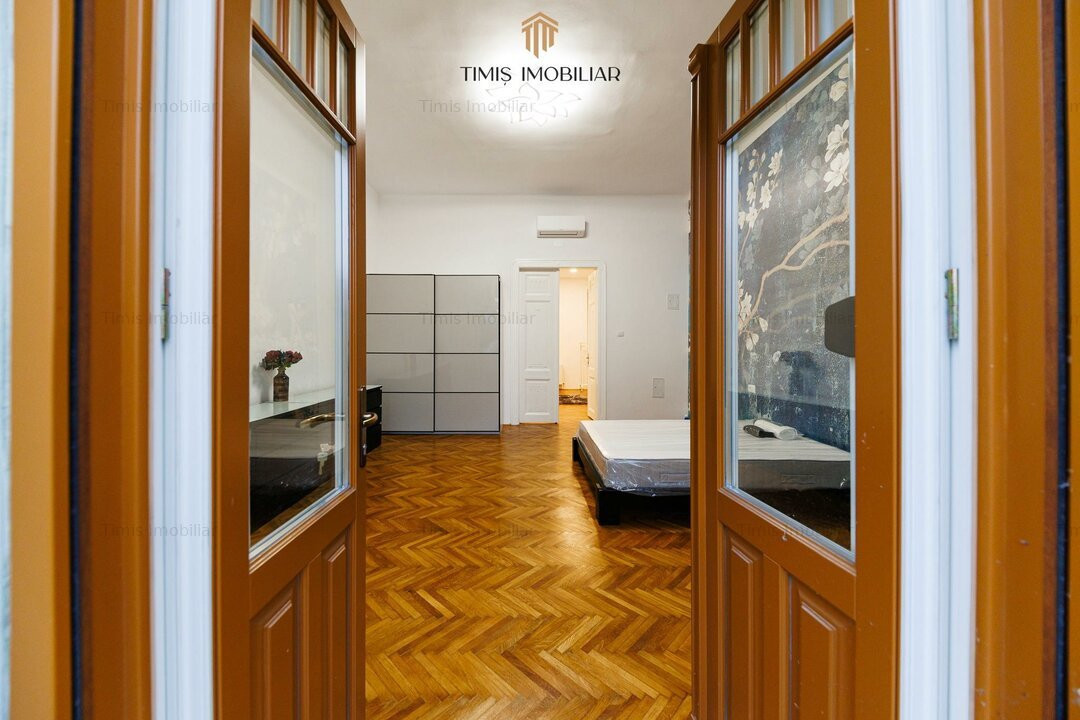 Apartament spectaculos in Timisoara, Central - 4 camere&2 bai, 160 mp