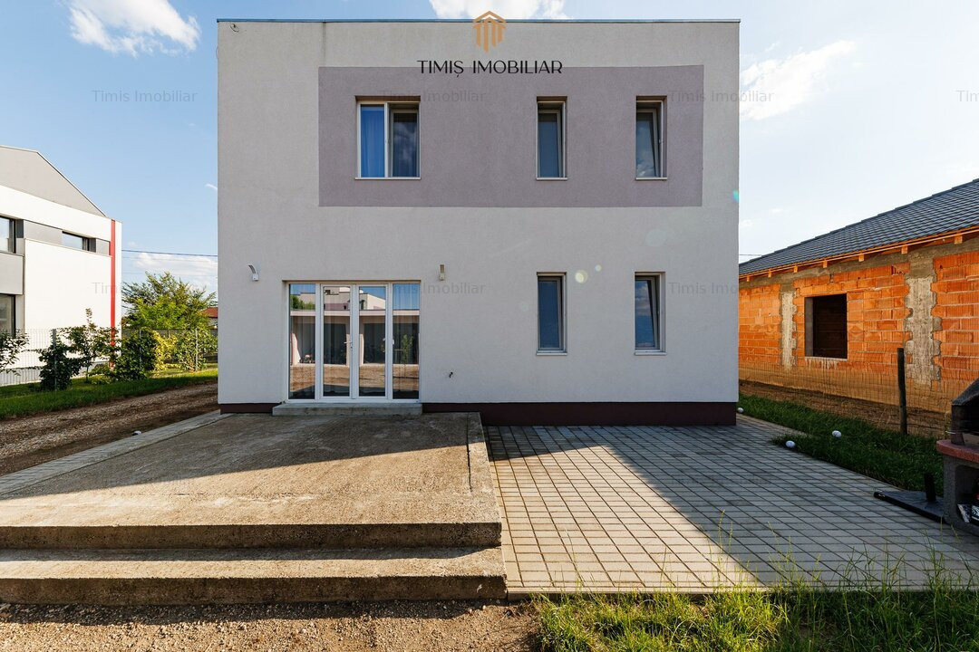 Casă individuală cu 4 camere, 3 băi și terasă pe acoperiș – Dumbrăvița | Com 0%