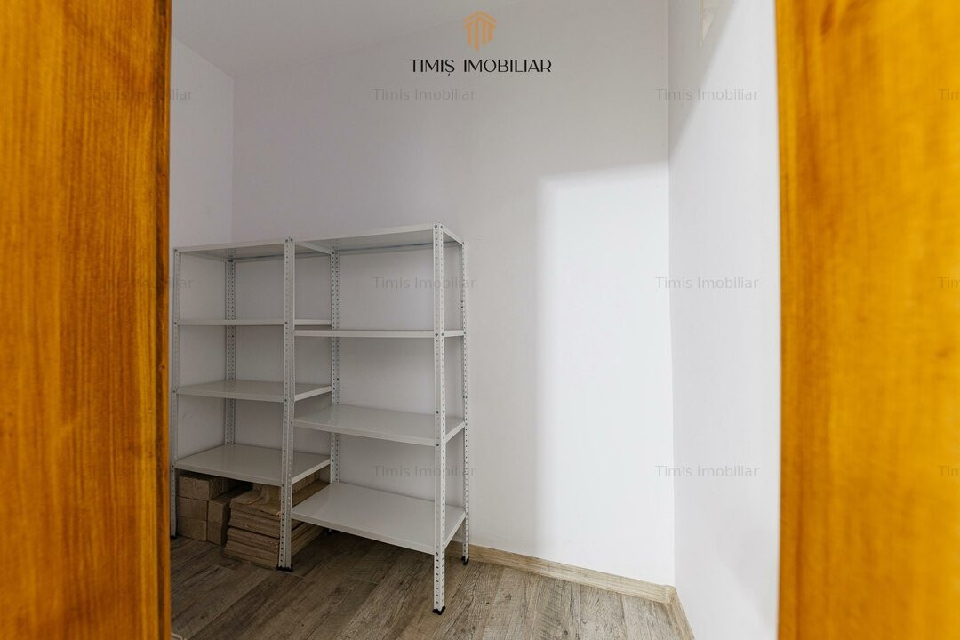 Spațiu birouri în Piața Unirii – Timișoara | 3 incaperi, 2 bai, 80 mp