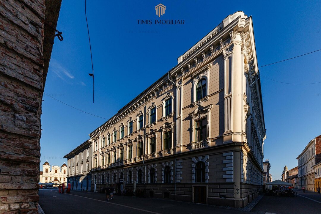 Spațiu birouri în Piața Unirii – Timișoara | 3 incaperi, 2 bai, 80 mp