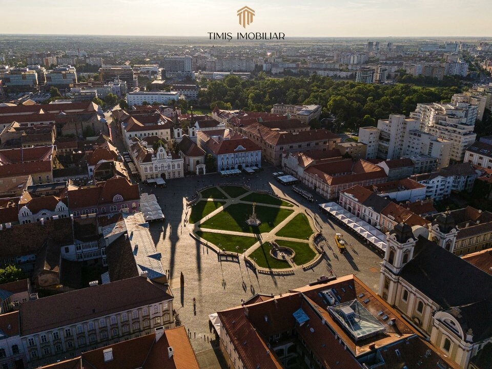 Spațiu birouri în Piața Unirii – Timișoara | 3 incaperi, 2 bai, 80 mp