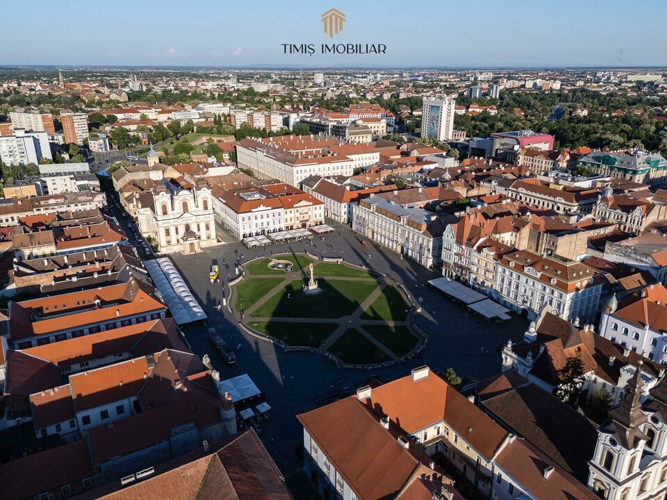 Spațiu birouri în Piața Unirii – Timișoara | 3 incaperi, 2 bai, 80 mp