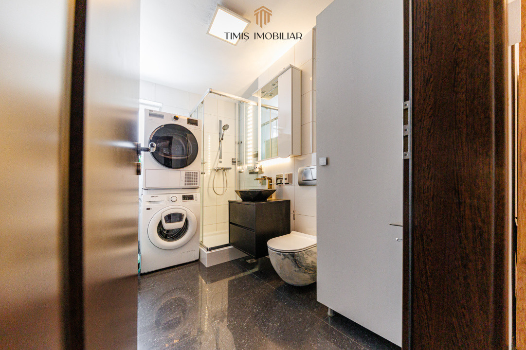Penthouse 110 mp + 50 mp terase, parcare inclusă - Comision 0%