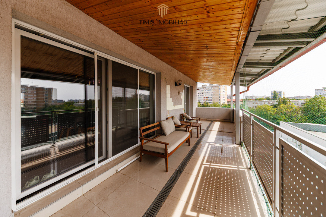 Penthouse 110 mp + 50 mp terase, parcare inclusă - Comision 0%