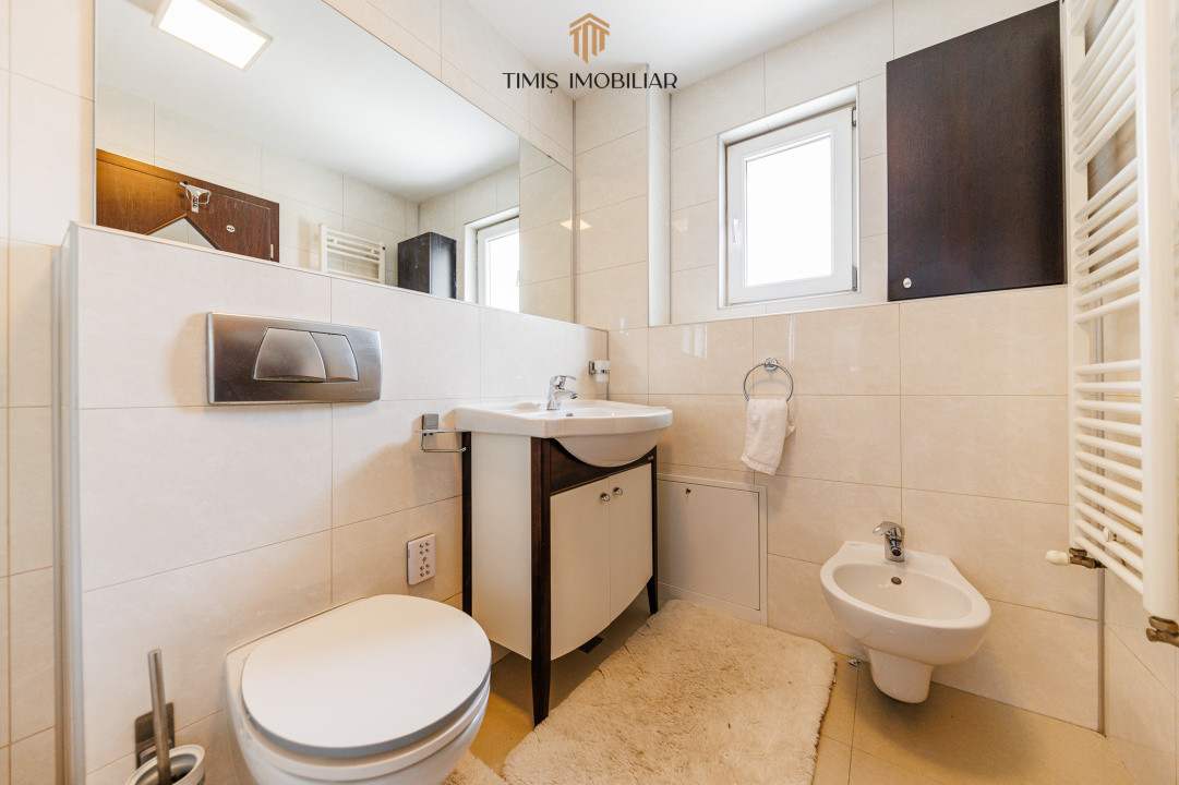 Penthouse 110 mp + 50 mp terase, parcare inclusă - Comision 0%