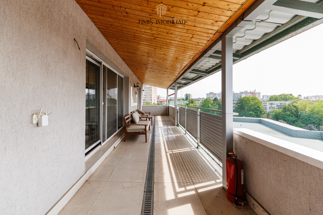 Penthouse 110 mp + 50 mp terase, parcare inclusă - Comision 0%