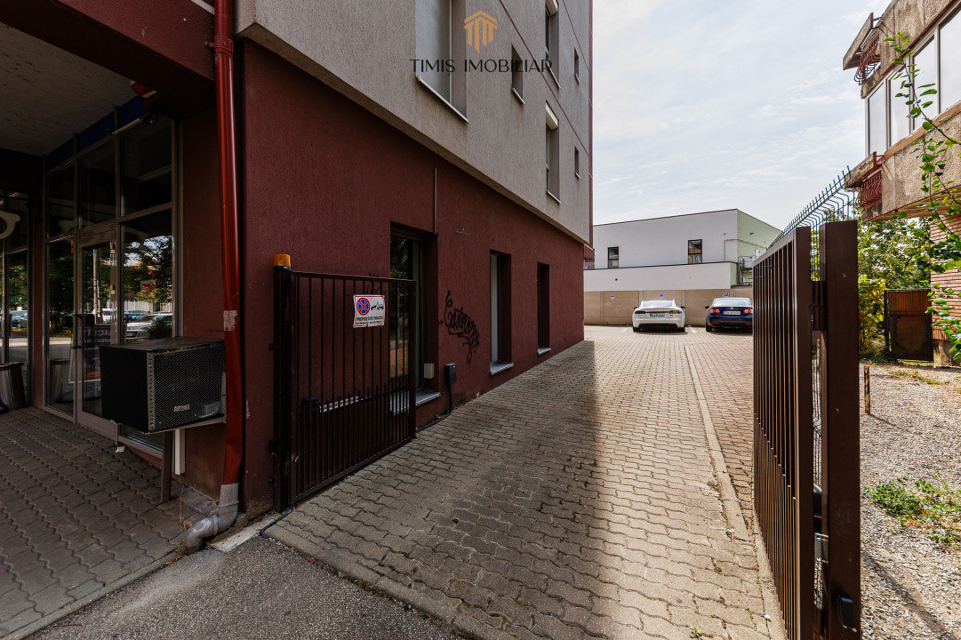 Penthouse 110 mp + 50 mp terase, parcare inclusă - Comision 0%