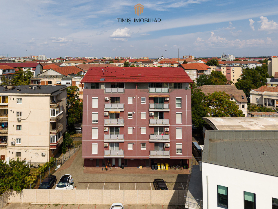 Penthouse 110 mp + 50 mp terase, parcare inclusă - Comision 0%