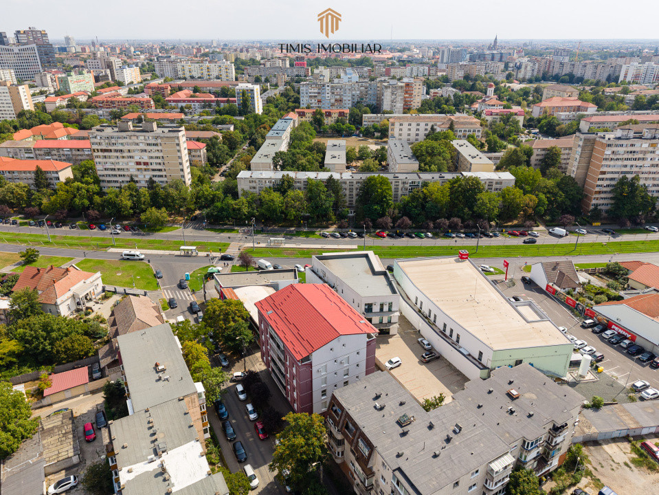 Penthouse 110 mp + 50 mp terase, parcare inclusă - Comision 0%