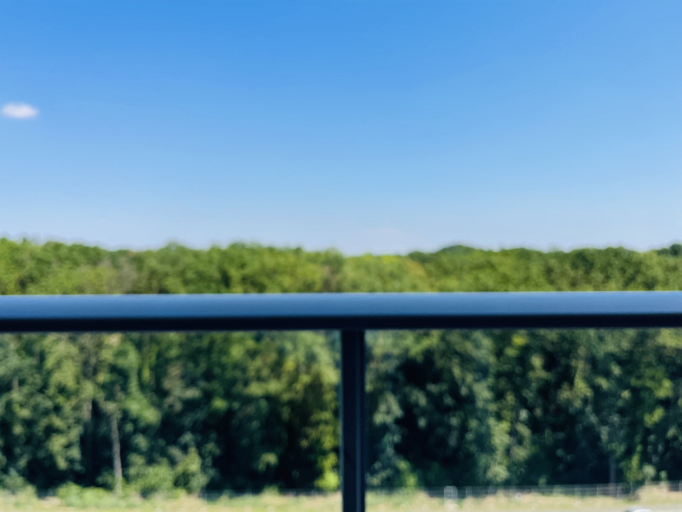 Apartament modern cu terasă mare și vedere WOW spre pădure!