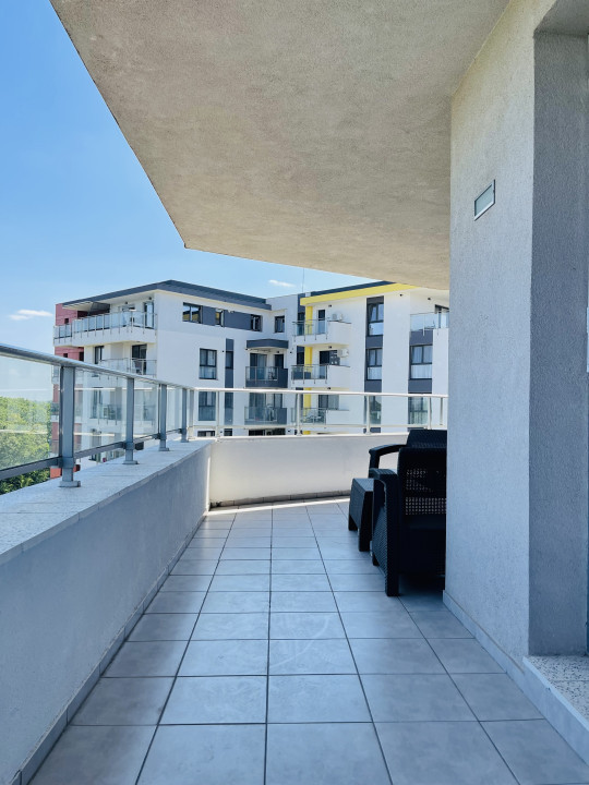 Apartament modern cu terasă mare și vedere WOW spre pădure!