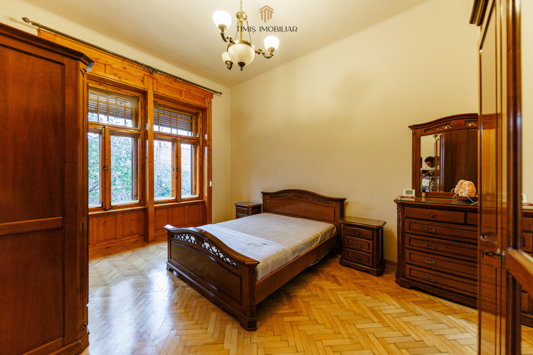 Apartament cu terasă și boxă, în Palatul Adolf Hanecker | Mal Bega