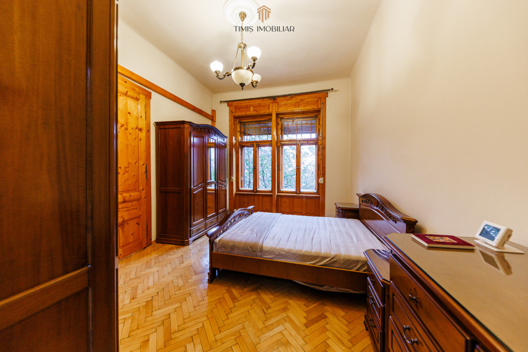 Apartament cu terasă și boxă, în Palatul Adolf Hanecker | Mal Bega
