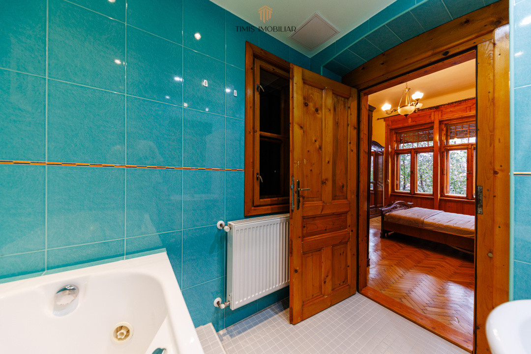 Apartament cu terasă și boxă, în Palatul Adolf Hanecker | Mal Bega