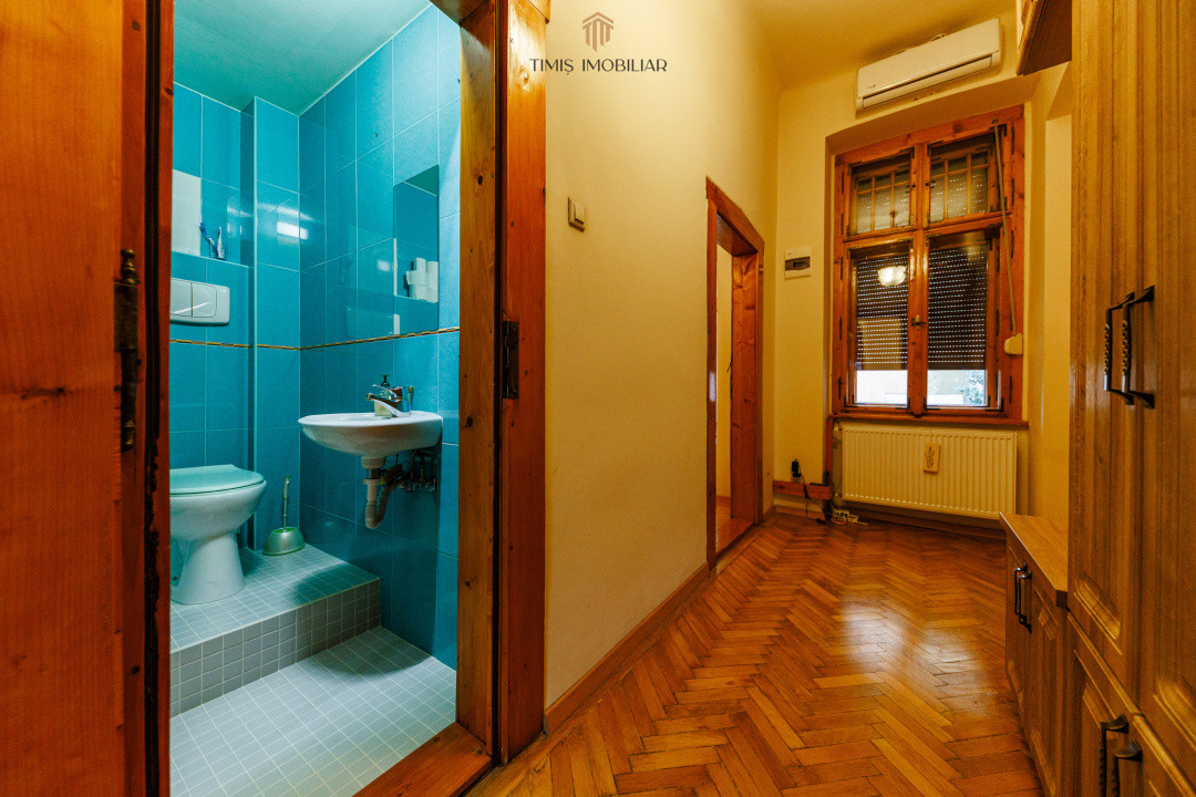 Apartament cu terasă și boxă, în Palatul Adolf Hanecker | Mal Bega