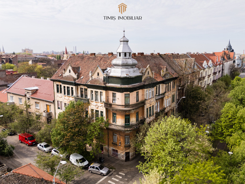 Apartament cu terasă și boxă, în Palatul Adolf Hanecker | Mal Bega