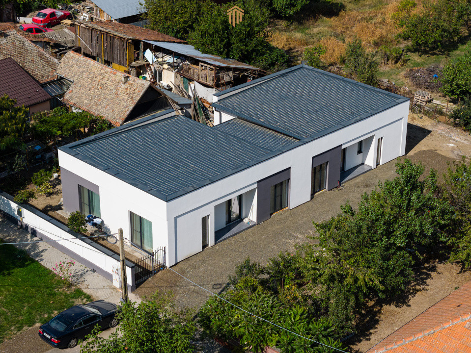 Casă luminoasă cu 2 dormitoare, parter, în Remetea Mare – 0% comision