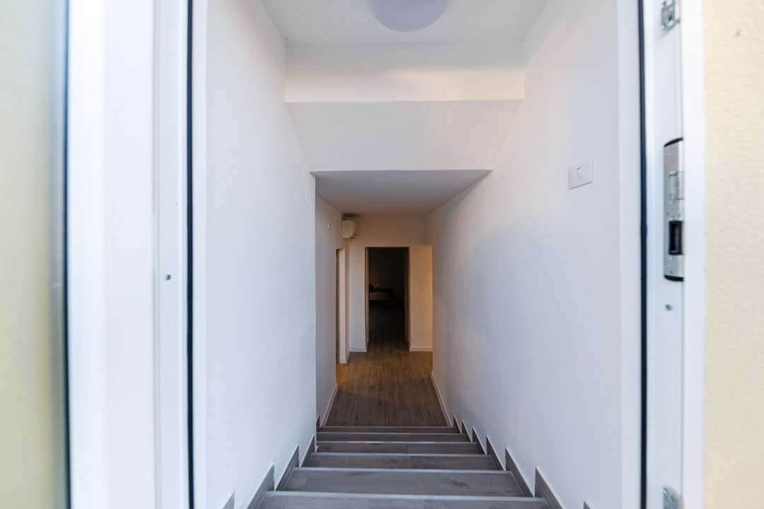 Casa Individuala pentru Birouri - Parcare Privata & Recent modernizata