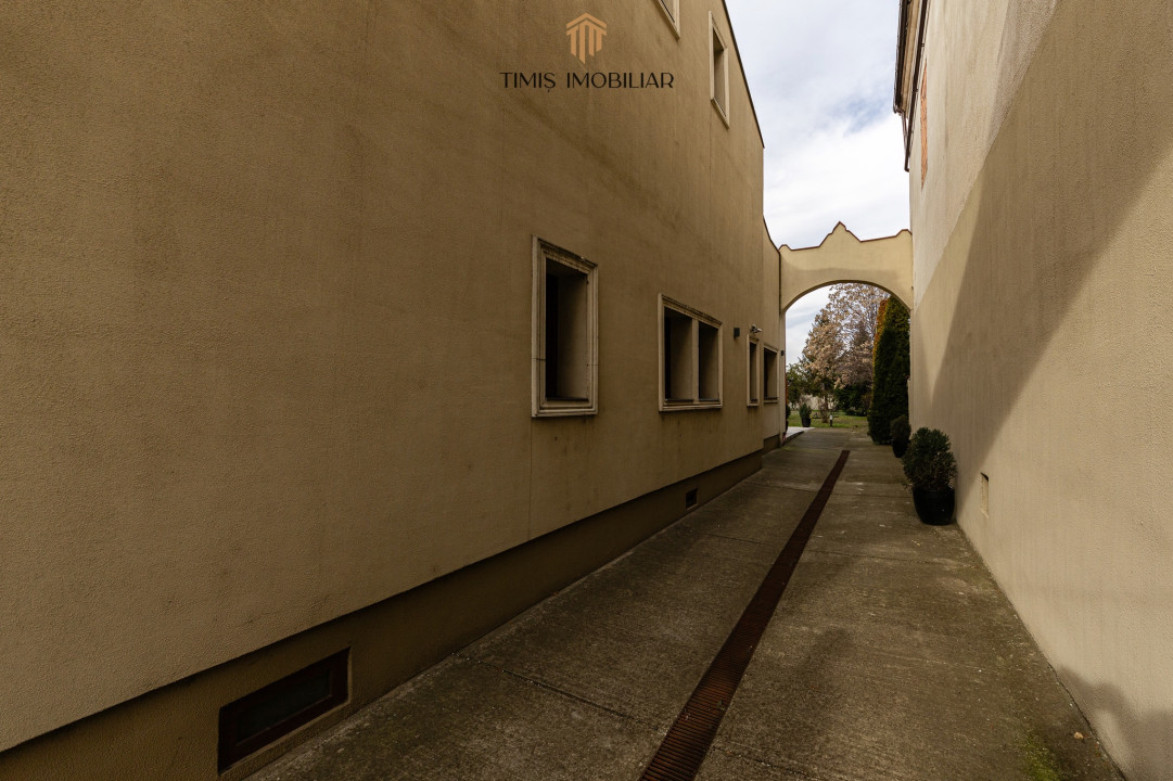 DE VÂNZARE – OPORTUNITATE EXCLUSIVĂ HOTEL / PENSIUNE – LOVRIN, TIMIȘ