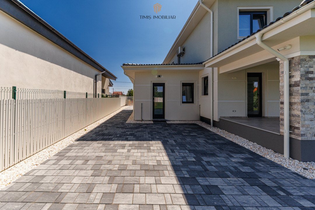 Casă individuală | 4 dormitoare, garaj și teren de 1.000 mp | Com 0%