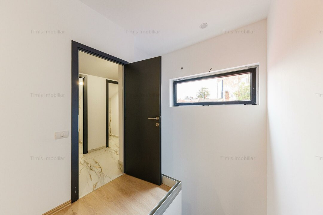 Spatiu birouri 110 mp | Grup sanitar&Chicineta | Parcare privata - 0%