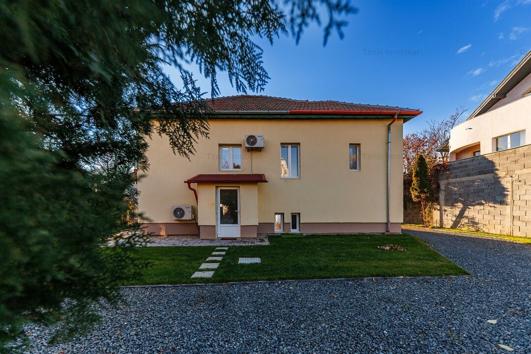 Casă Individuală Exclusiv pentru Birouri-Central | 160 mp & Teren 726