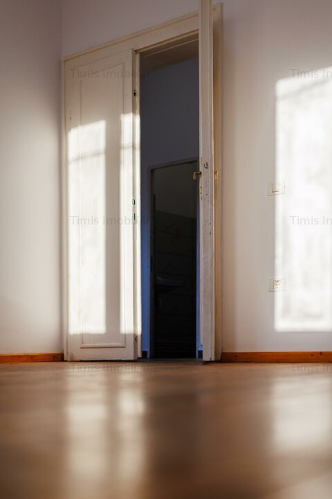 Casă Individuală Exclusiv pentru Birouri-Central | 160 mp & Teren 726