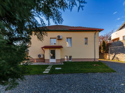 Casă Individuală Exclusiv pentru Birouri-Central | 160 mp & Teren 726