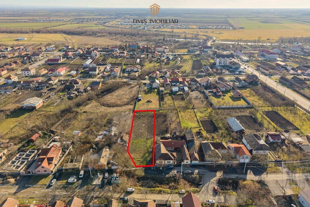 Proprietar - Teren in vatra satului, cu toate utilitatile, FS 17m, S. 1340 mp