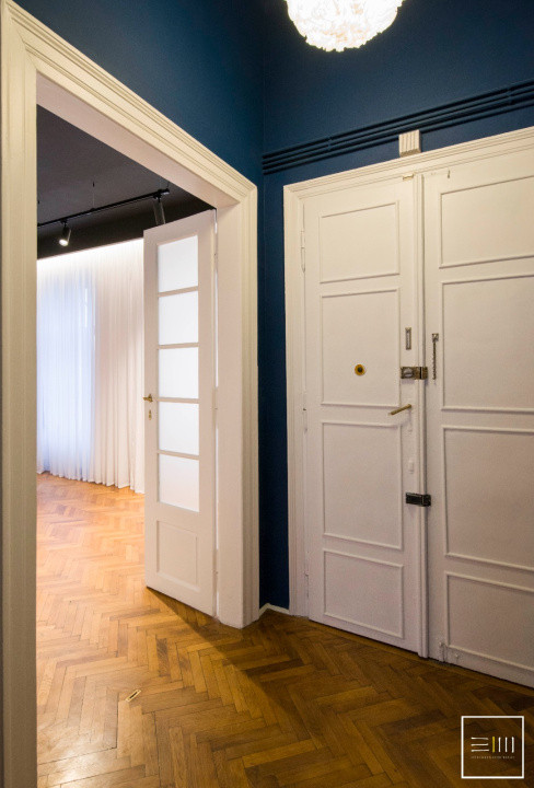 Historic charm meets modern design – 3-room apartment in Sinaia