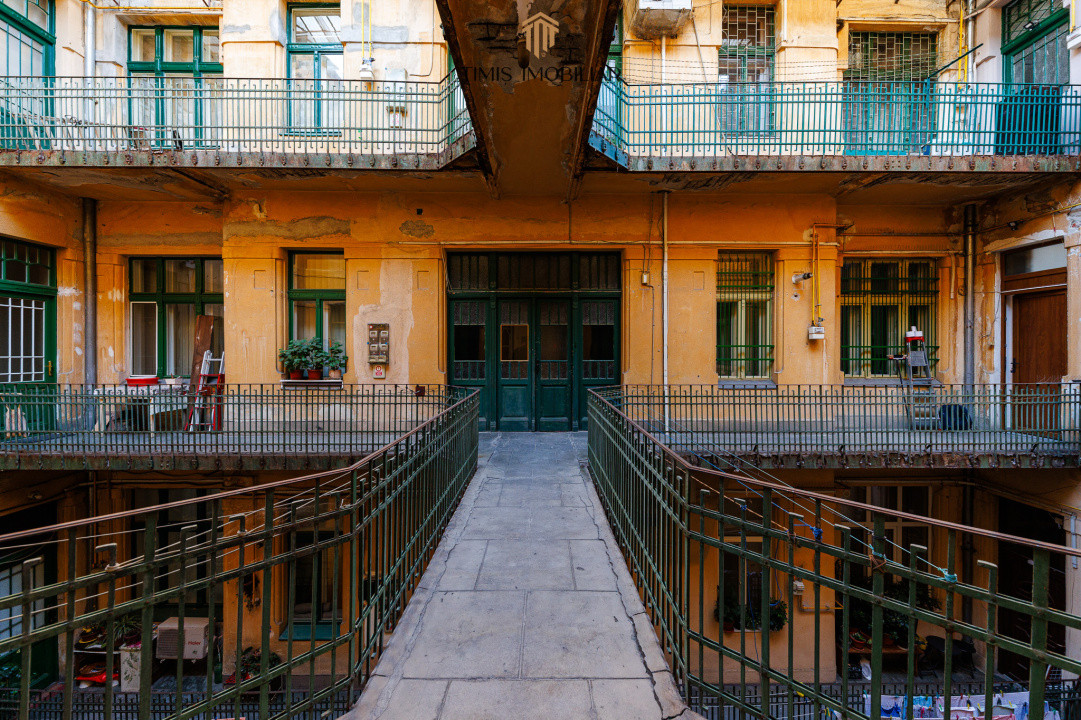 Garsonieră renovată, 27 mp, Piața Victoriei Nr.1 – Timișoara