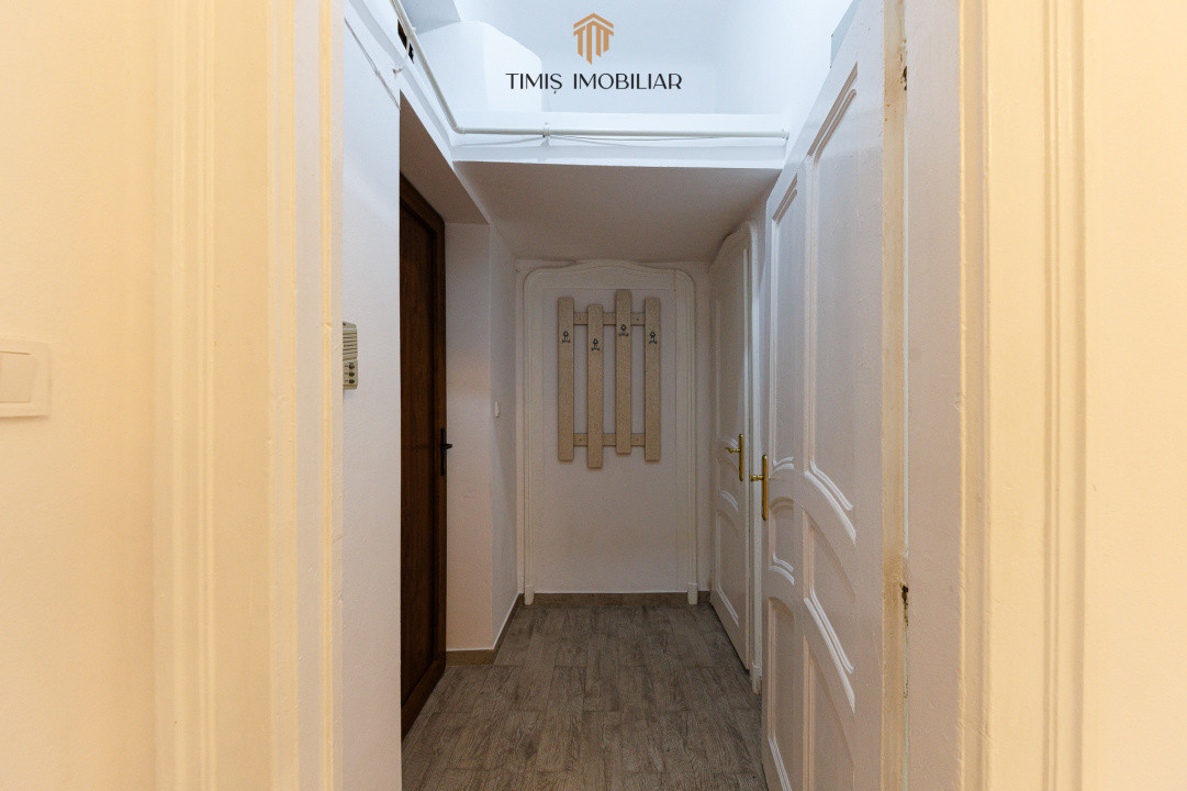 Garsonieră renovată, 27 mp, Piața Victoriei Nr.1 – Timișoara