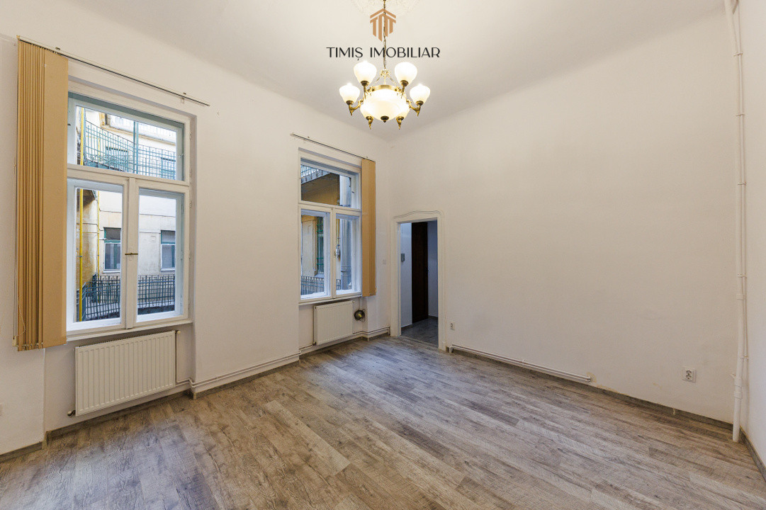 Garsonieră renovată, 27 mp, Piața Victoriei Nr.1 – Timișoara