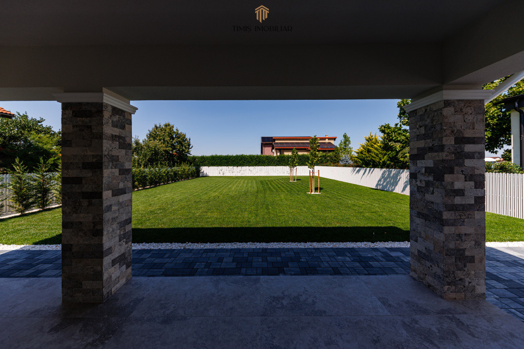 Casă individuală | 4 dormitoare, garaj și teren de 1.000 mp | Com 0%