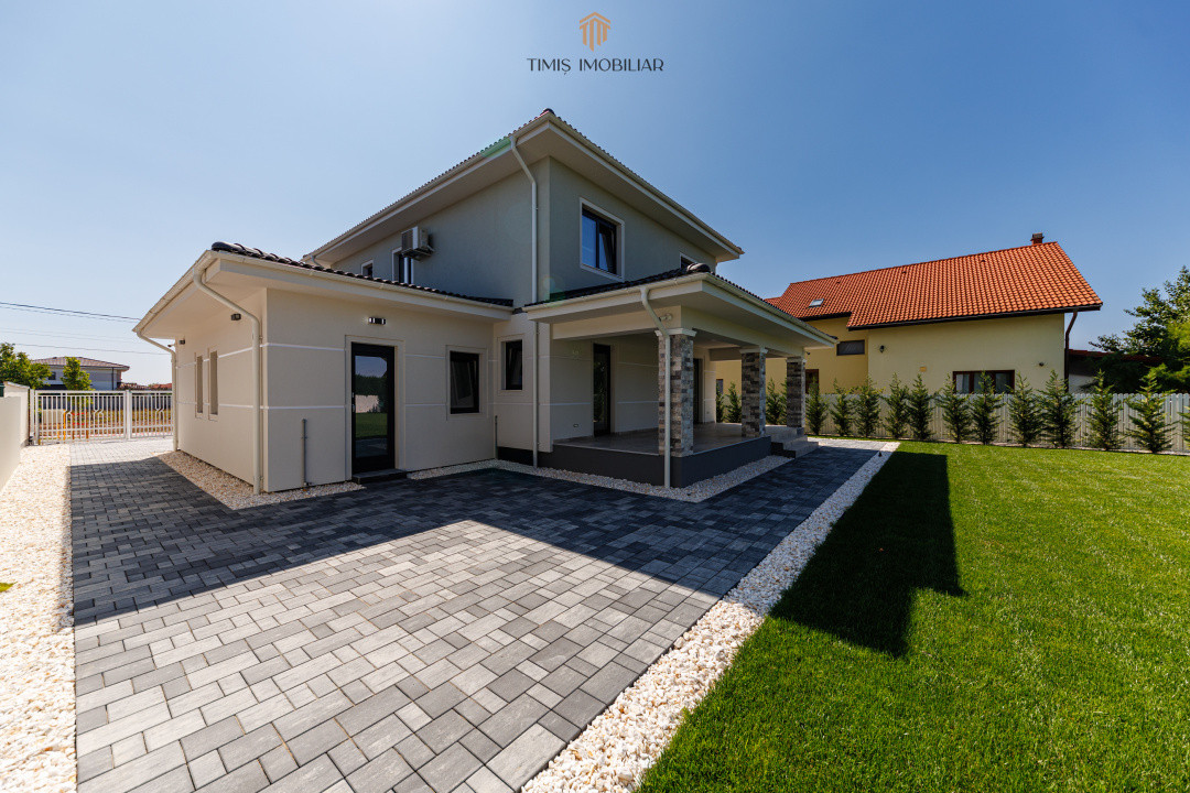 Casă individuală | 4 dormitoare, garaj și teren de 1.000 mp | Com 0%