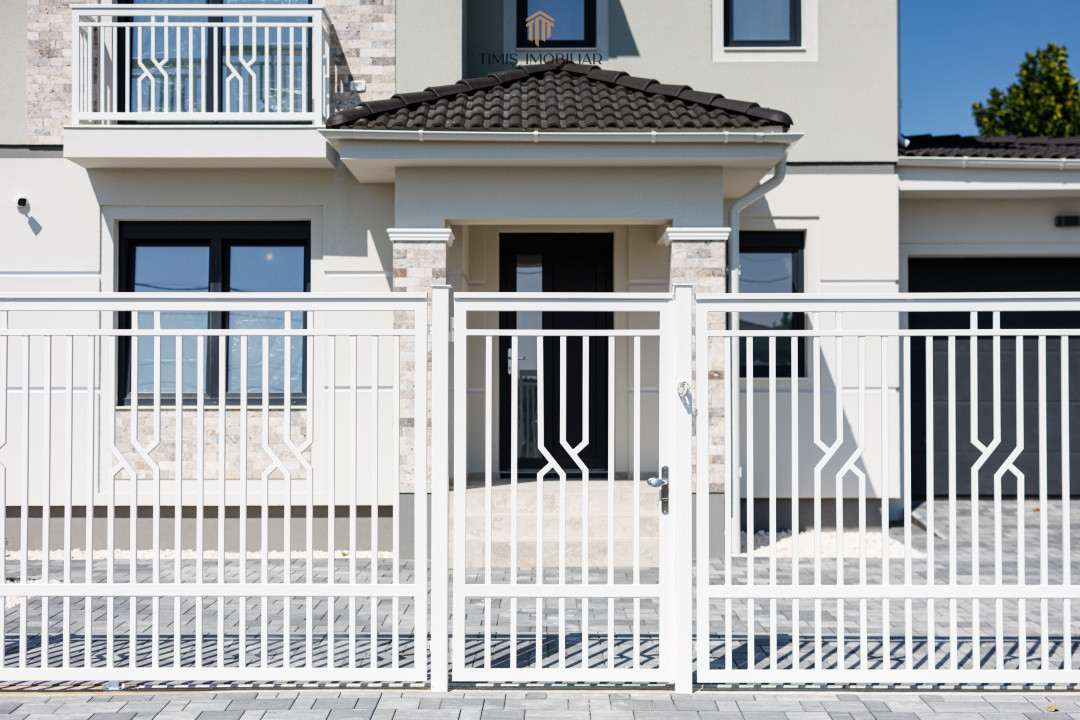 Casă individuală | 4 dormitoare, garaj și teren de 1.000 mp | Com 0%