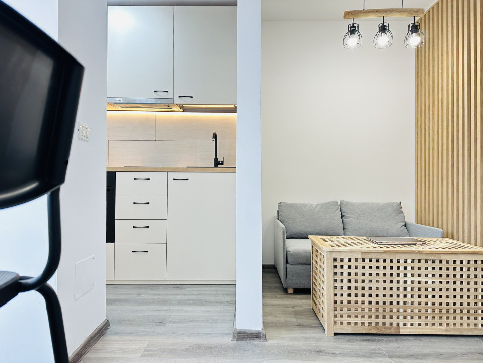 Prima inchiriere - Studio modern, vedere superbă spre oras | Com 0%