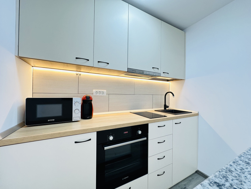 Prima inchiriere - Studio modern, vedere superbă spre oras | Com 0%